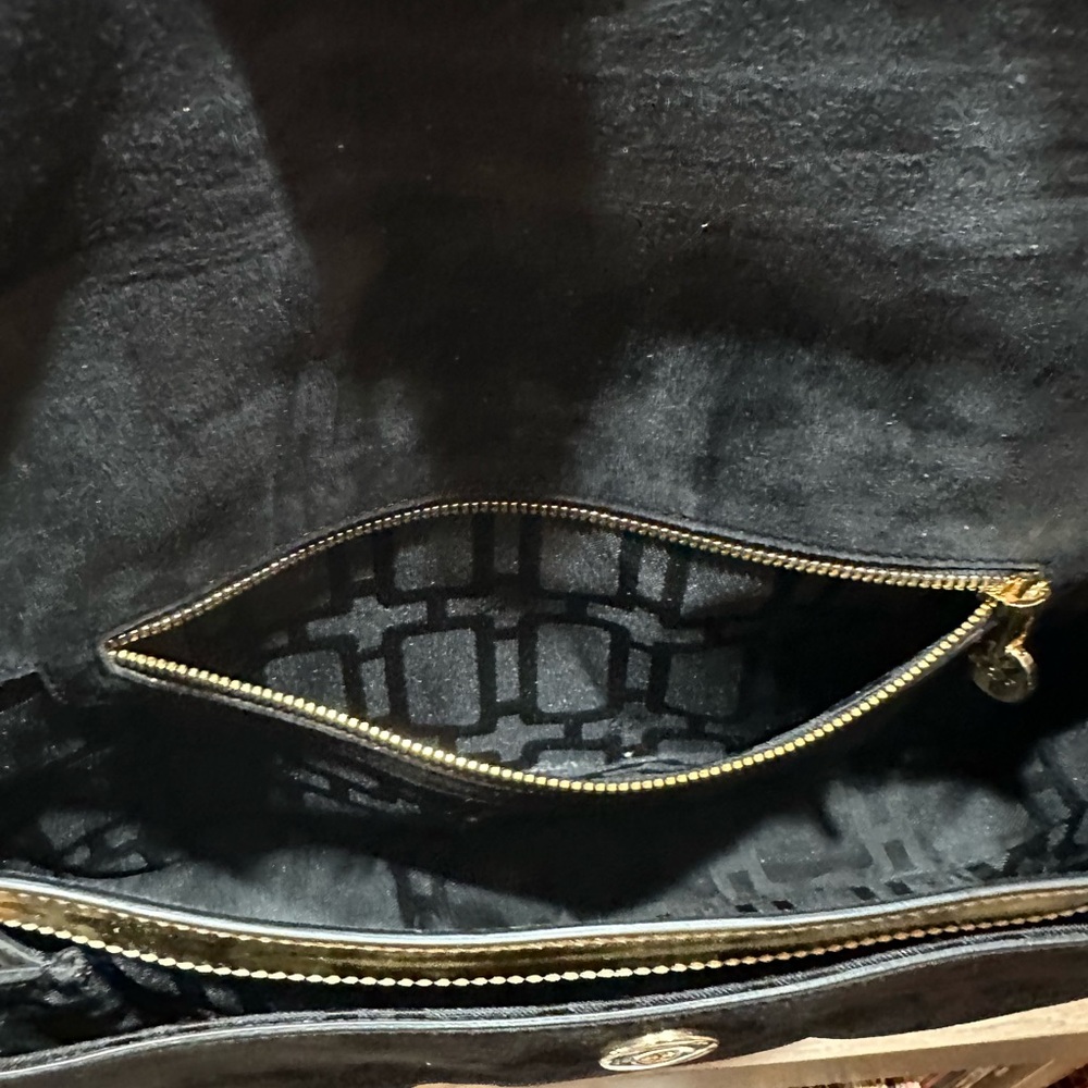 Roger Vivier black suede and gold patent leather handbag - Picture 7 of 9